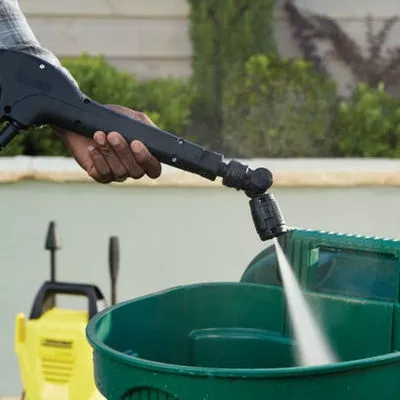 Renovating Bins by cleaning with industrial steam cleaner. Buy the best commercial steam cleaning machine to remove the dirt and dust and provide happy public, works and customers, Steam Cleaner