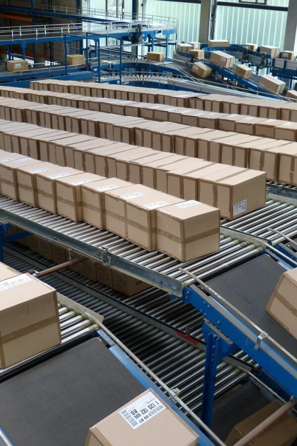 boxes on Conveyor Belts